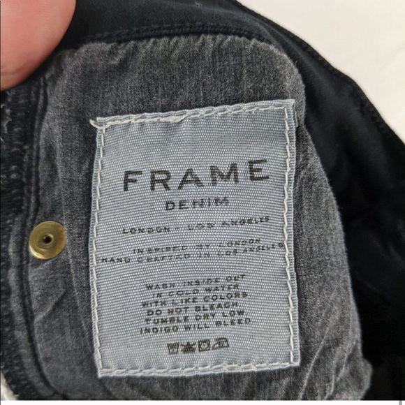 Frame Le Skinny de Jeanne distressed black jeans - Picture 9 of 9